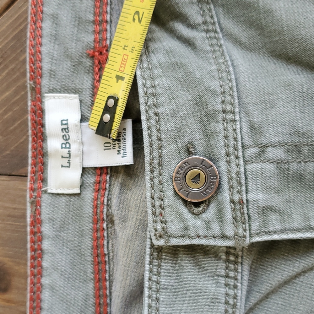 LL Bean Khaki Capris